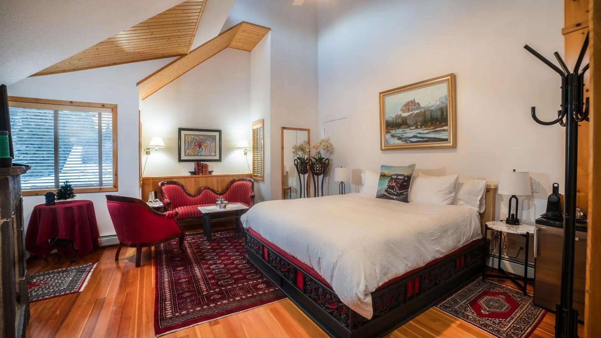 Beaujolais Boutique B&B At Thea'S House- Adults Only Banff 0*,  Canada