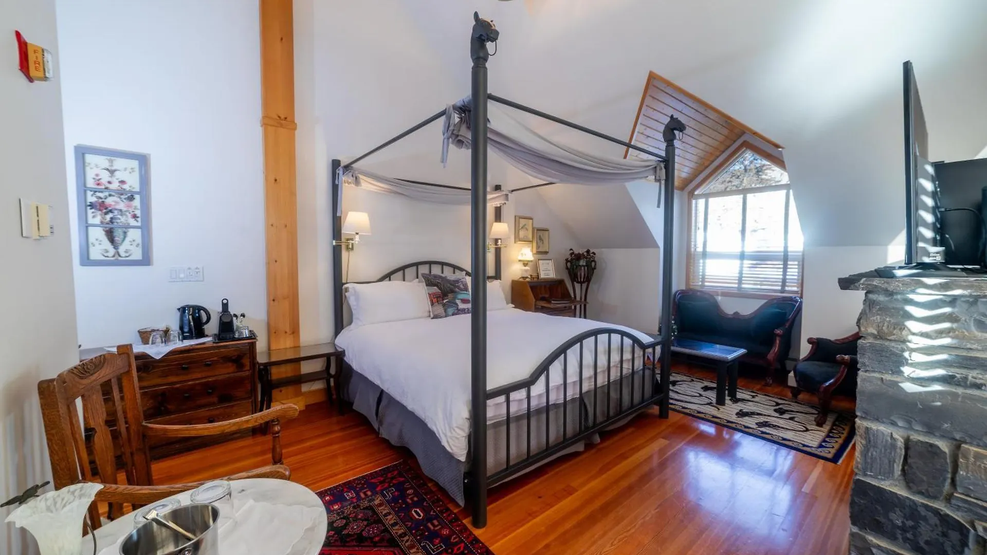 Beaujolais Boutique B&B At Thea'S House- Adults Only Banff 0*,